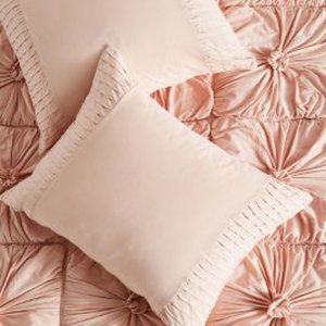 Anthropologie Rosette Jersey Shams Pink